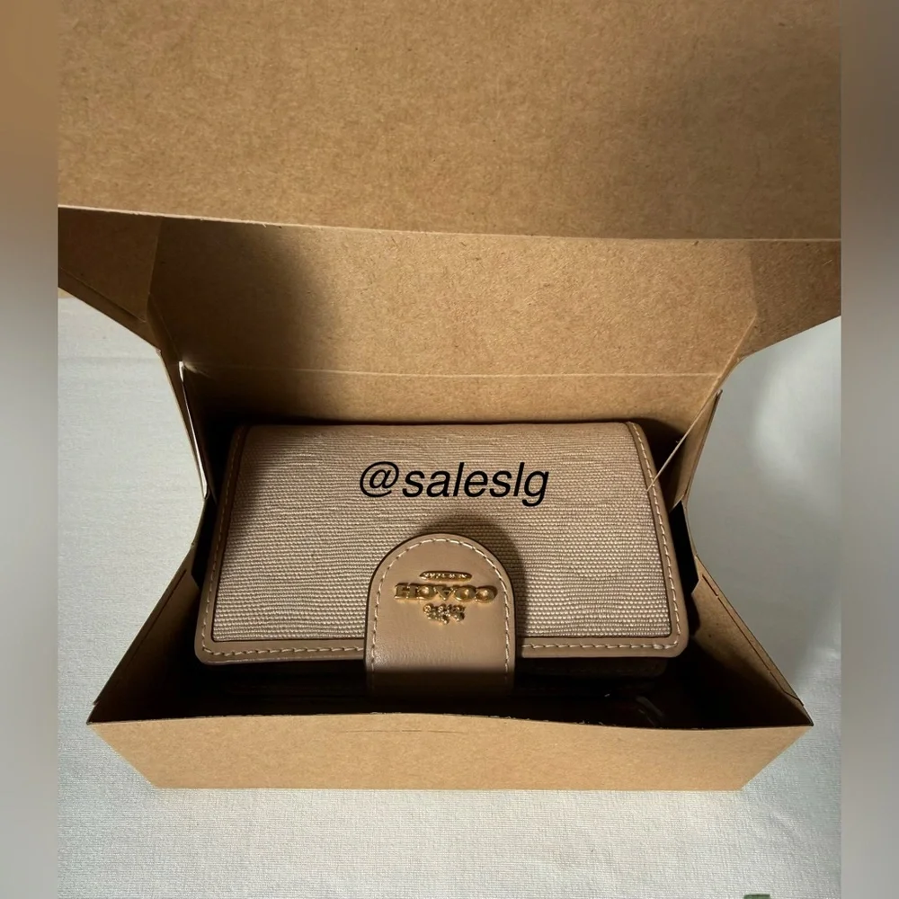 Coach Packaging Supplies extra small-sized packaging for medium-small wallets